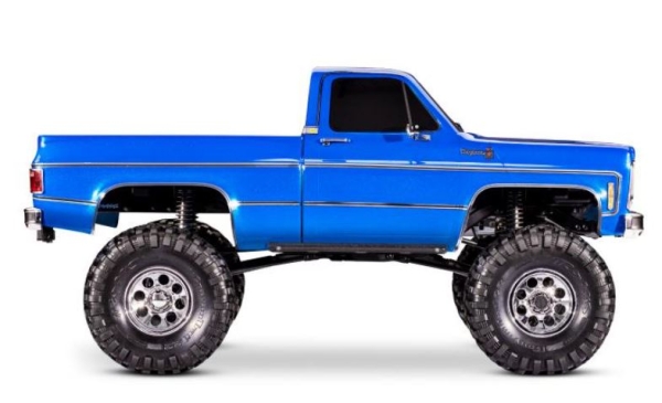 TRX92056-4BLUE Chevrolet K10 High Trail schwarz oder rot